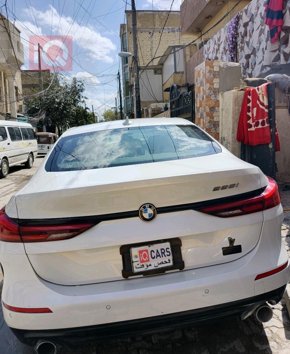 بي ام دبليو الفئة 2